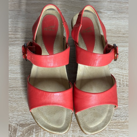 Dansko Adele Nappa Coral Leather Size 38 US 7.5 Wedge Buckle Slingback Sandals - Picture 8 of 13